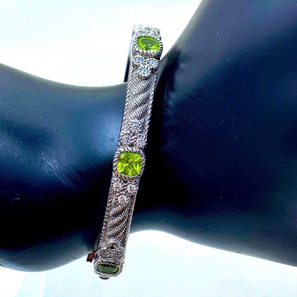 JUDITH RIPKA Sterling and Peridot Hinged Bracelet